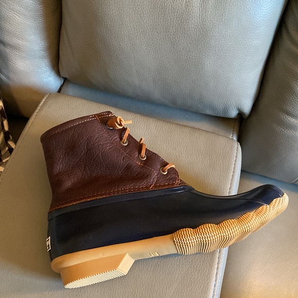 Sperry Boots - Picture 3 of 5